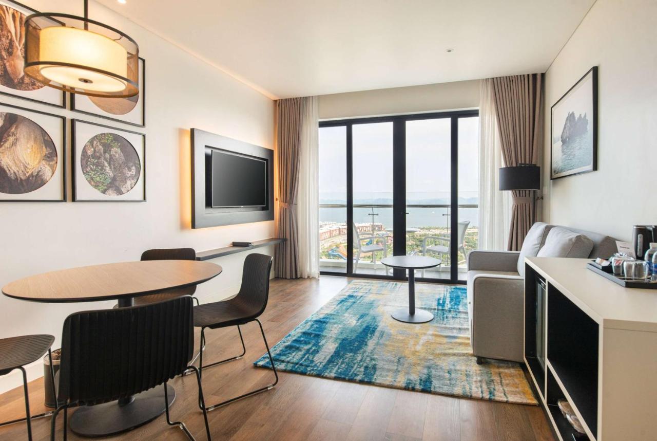 Hotel Soleil Ha Long, Trademark Collection By Wyndham エクステリア 写真