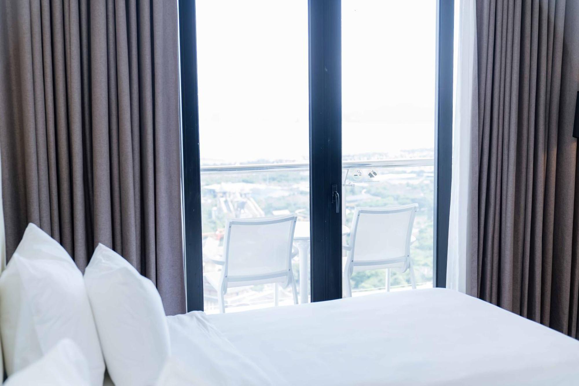 Hotel Soleil Ha Long, Trademark Collection By Wyndham エクステリア 写真