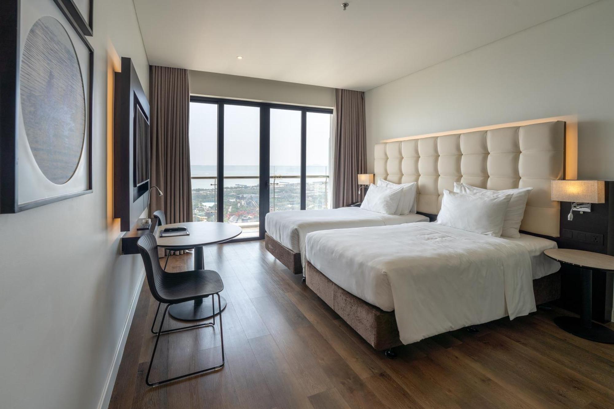 Hotel Soleil Ha Long, Trademark Collection By Wyndham エクステリア 写真