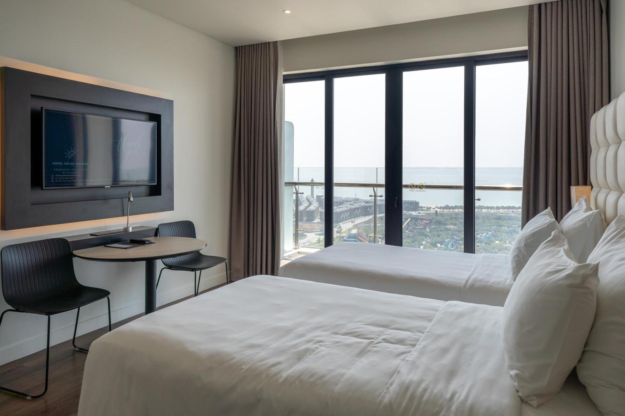 Hotel Soleil Ha Long, Trademark Collection By Wyndham エクステリア 写真